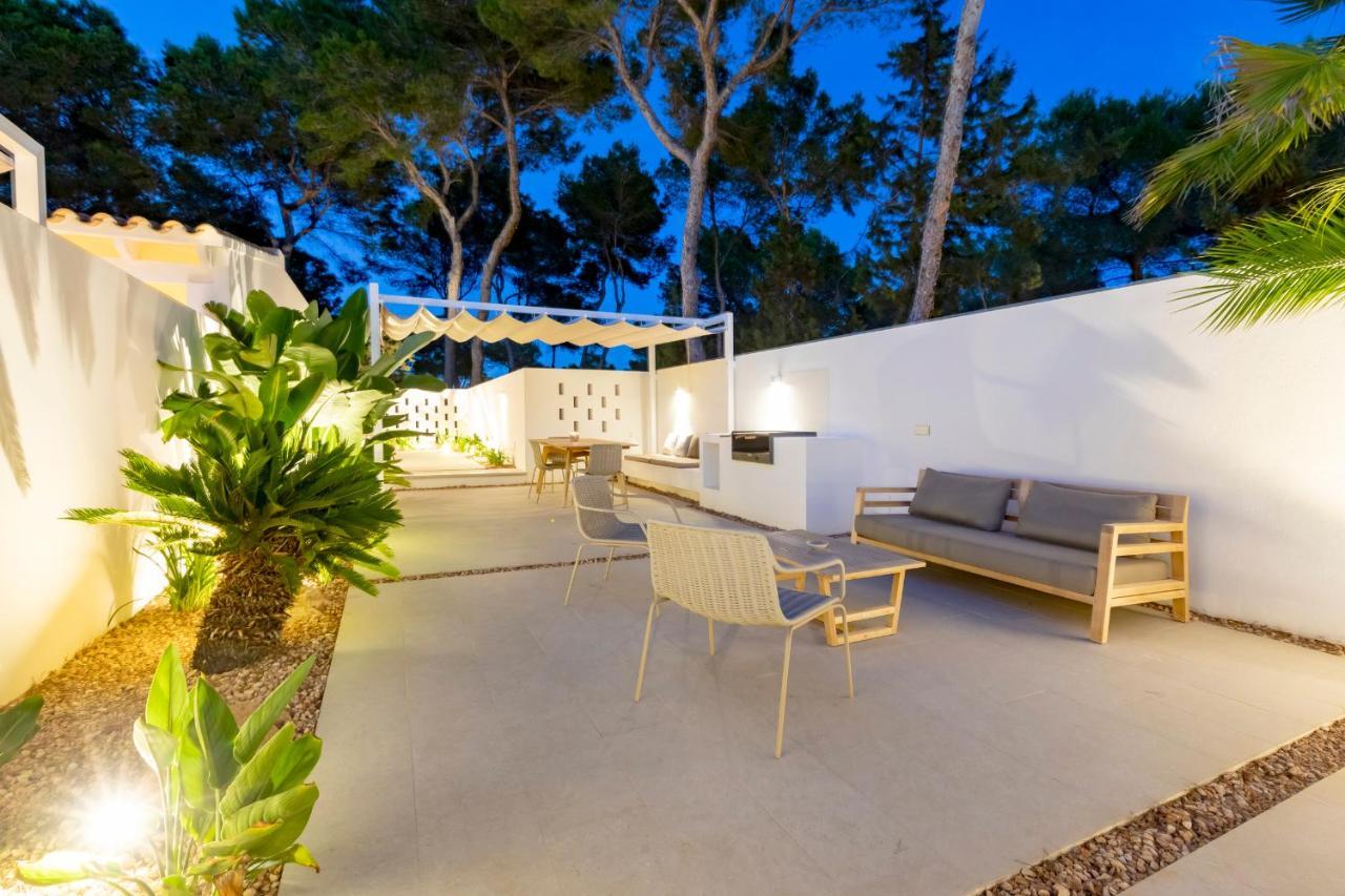 Ses Eufabietes Apartments & Restaurant Playa Migjorn Bagian luar foto