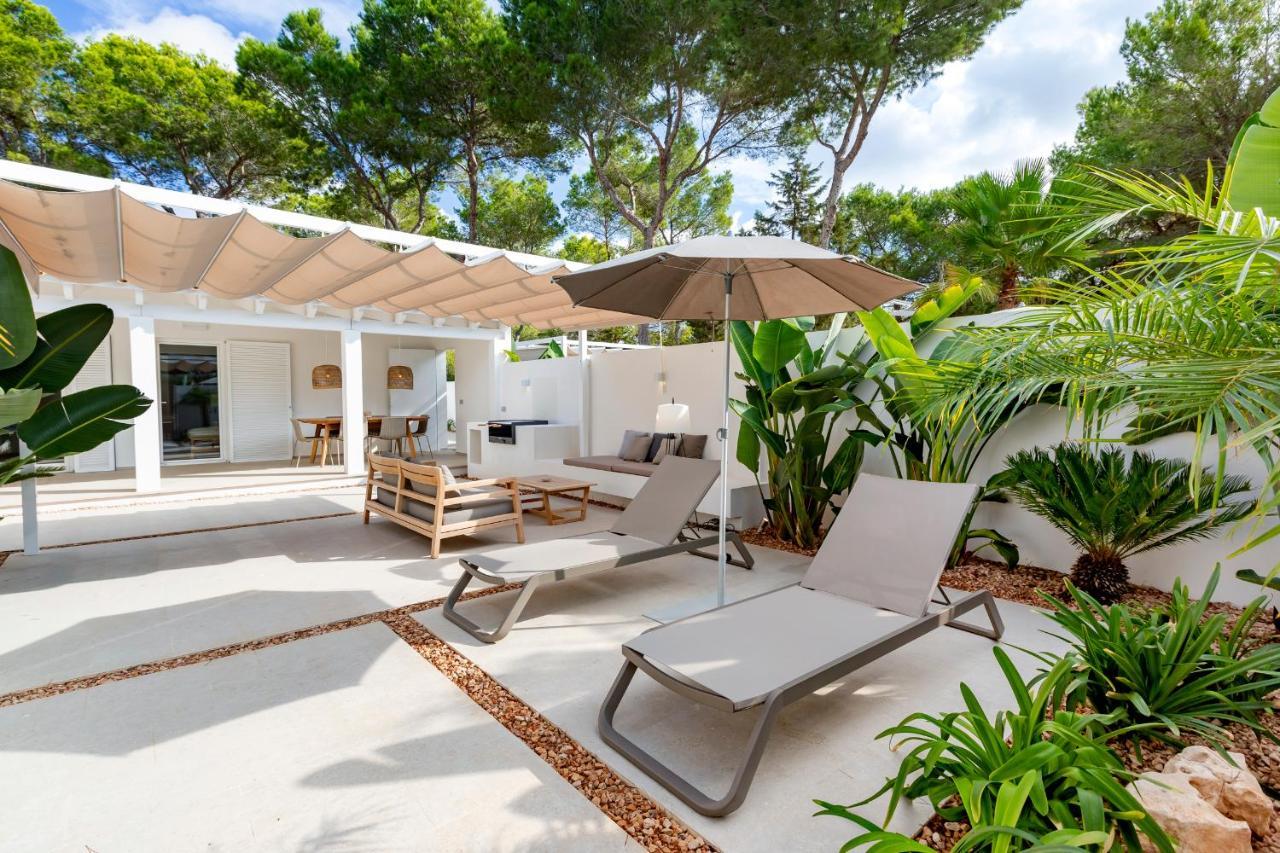 Ses Eufabietes Apartments & Restaurant Playa Migjorn Bagian luar foto