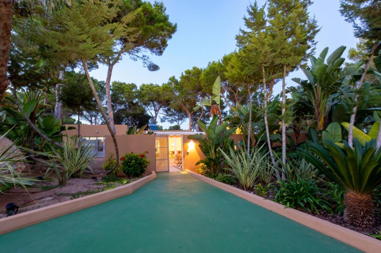 Ses Eufabietes Apartments & Restaurant Playa Migjorn Bagian luar foto